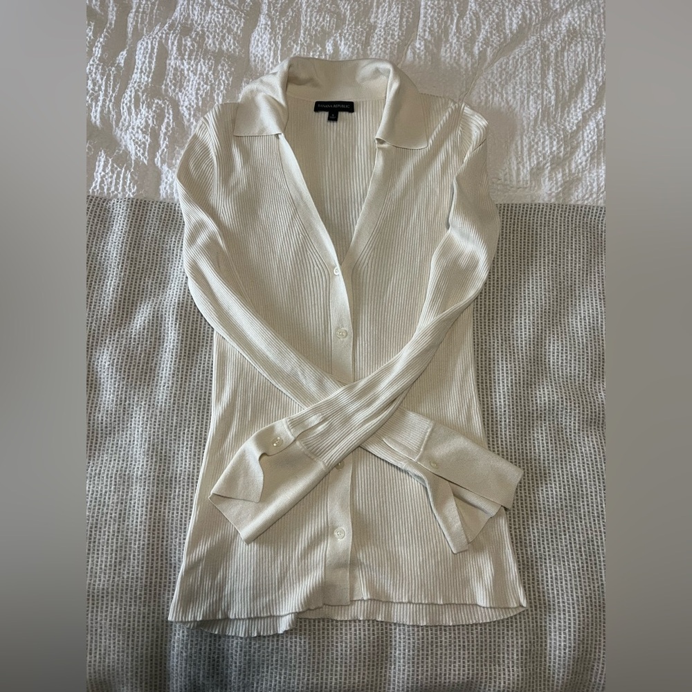 Banana Republic Cream Ribbed Button-Down Top